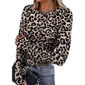 XIEERDUO Long Sleeve Thermal Shirt for Women Fleece Slim Fit Tops Crewneck Basic T-Shirts with Thumb Holes Fall Fashion 2025(Leopard Print)